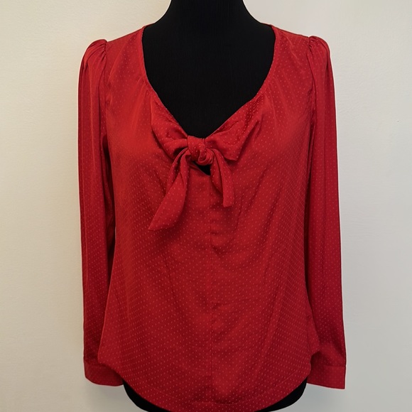 Cabi Front Knot Swiss Red Dot Print Satin Blouse Size XS - Picture 3 of 12
